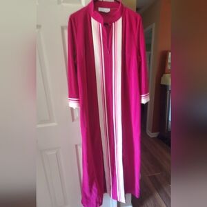 VINTAGE Vanity Fair Fuchsia Pink Long Robe with White Stripe Trim